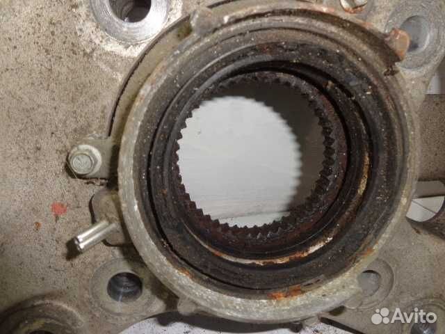 Кулак поворотный левый Lincoln Navigator 2 2L143K1