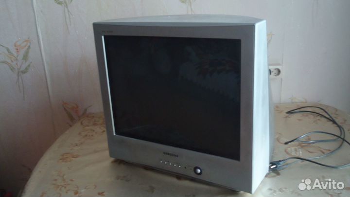 Телевизор samsung