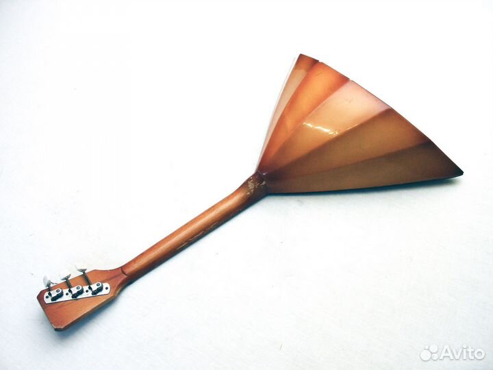 Балалайка в хорошем состоянии
