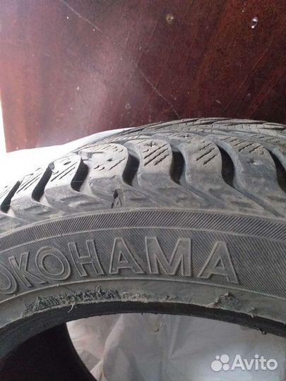 Yokohama Ice Guard Stud IG55 215/55 R17