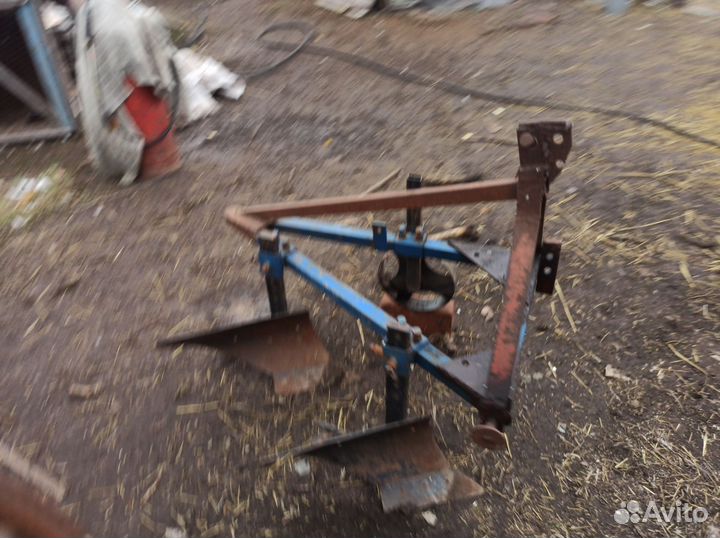 Плуг двукорпусной