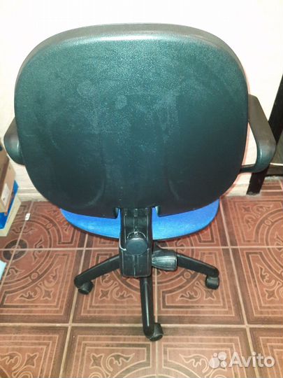 Компьютерное офисное кресло