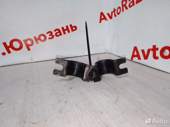 Скоба стабилизатора задняя Chevrolet Lacetti