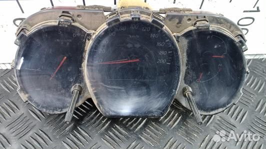 Щиток приборов suzuki grand vitara 2 (BBL10IT01)