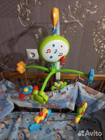 Музыкальная карусель на кроватку