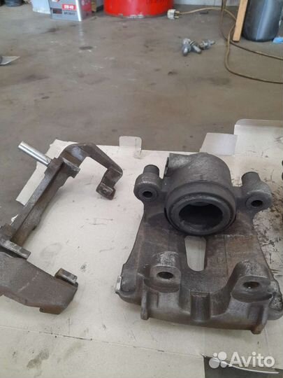 Тормозные суппорта для BMW E53.E70.E71