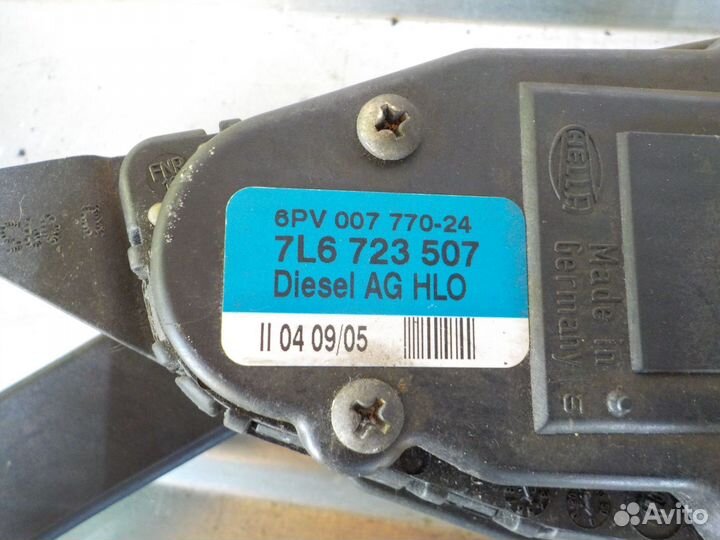 Электронная педаль газа Фольксваген Туарег 1