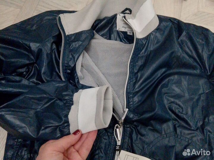 Женские вещи, бомберы