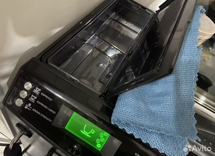 Кофемашина Philips Saeco рабочая и обслуженная