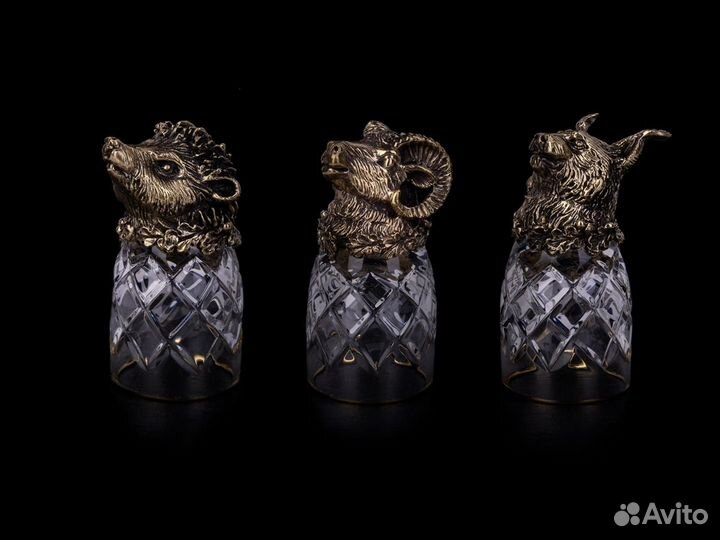 Хрустальные рюмки подарочные с головами животных