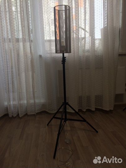 Торшер напольный с абажуром