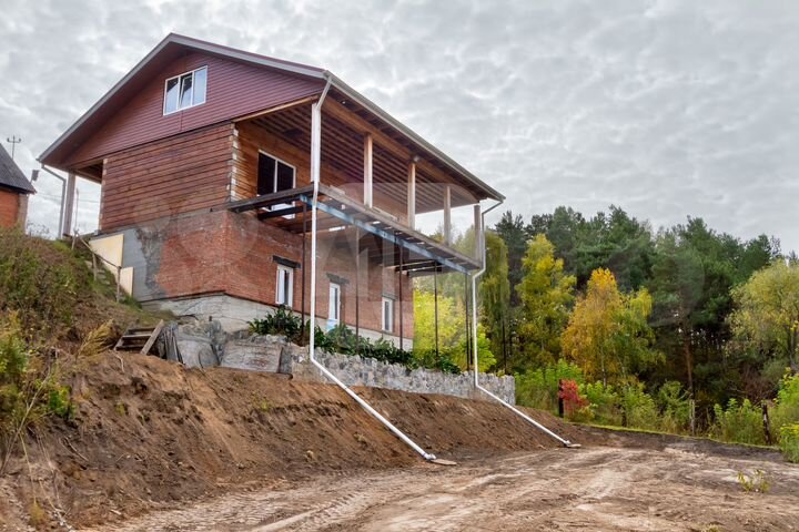 Дом 217 м² на участке 7,3 сот.