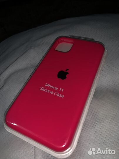 Чехол на iPhone 11