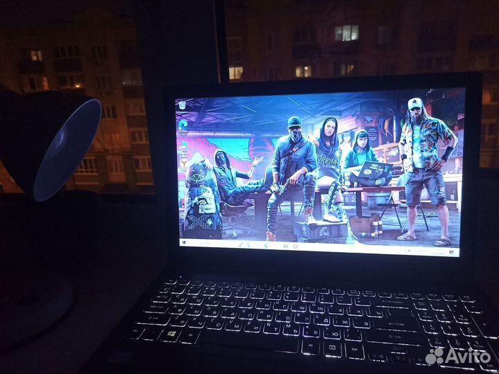 I3 core Асер мощнейший 16 гигов С поцветкой Клавы