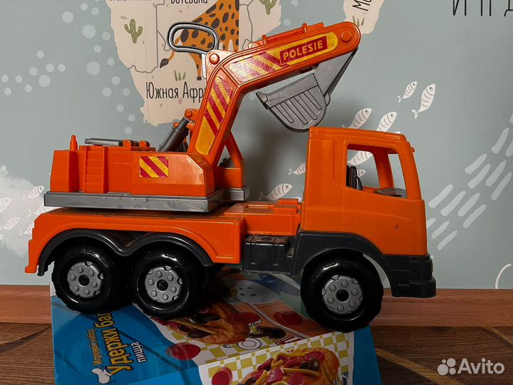 Колесный эксковатор