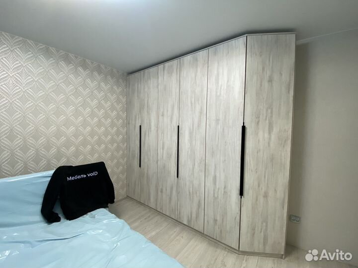 Шкаф распашной на заказ