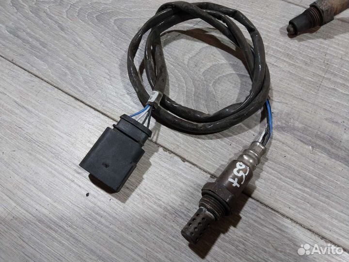 Кислородный датчик Volkswagen Passat B5 лямбдазонт