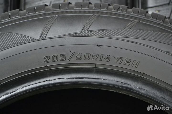 Falken Eurowinter HS-449 205/60 R16 92H