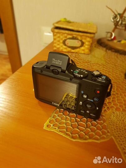 Компактный фотоаппарат canon