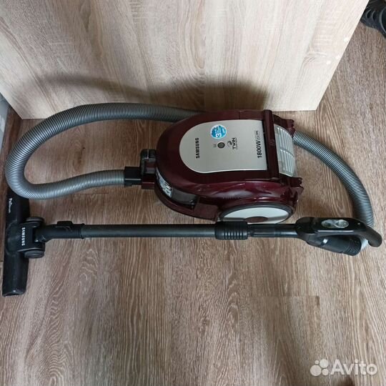 Пылесос Samsung 1800w