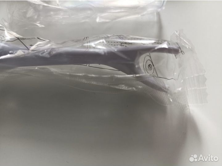 Ультразвуковая зубная щетка новая