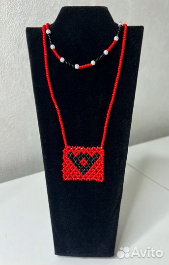 Кулон из бисера