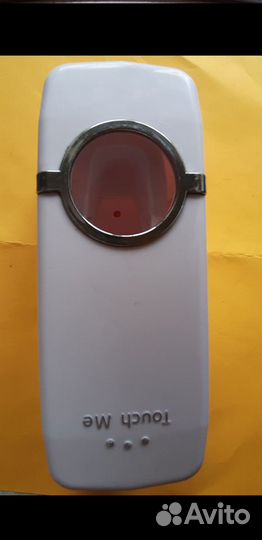 Диспенсер для зубной пасты