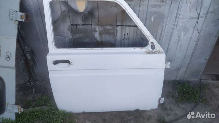 Двери нива 2шт