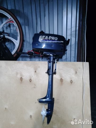 Продам комплект: лодку пвх с мотором