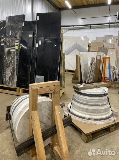 Мрамор гранит оникс