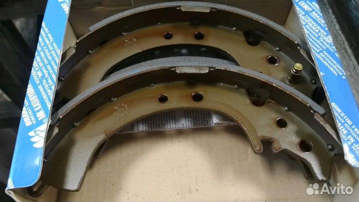 Колодки Kashiyama K2333 новые тормозные барабанные