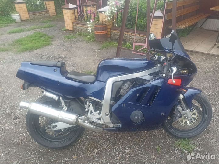 Suzuki gsx-r400r