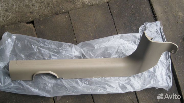 Накладка порога передняя левая Chevrolet Aveo T250