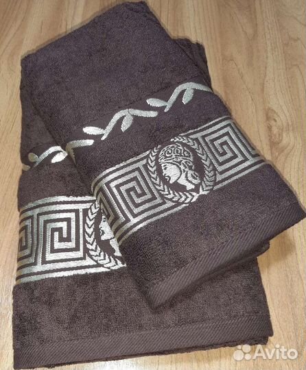 Махровые полотенца новые в упаковке