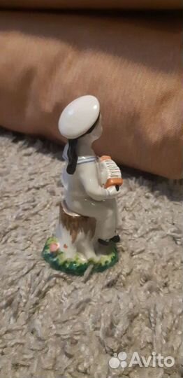 Фарфоровая статуэтка СССР лфз Матрос Смелый