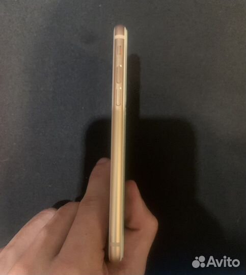 iPhone 8, 64 ГБ