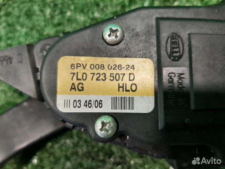 Педаль газа электронная volkswagen Touareg (7L) 2