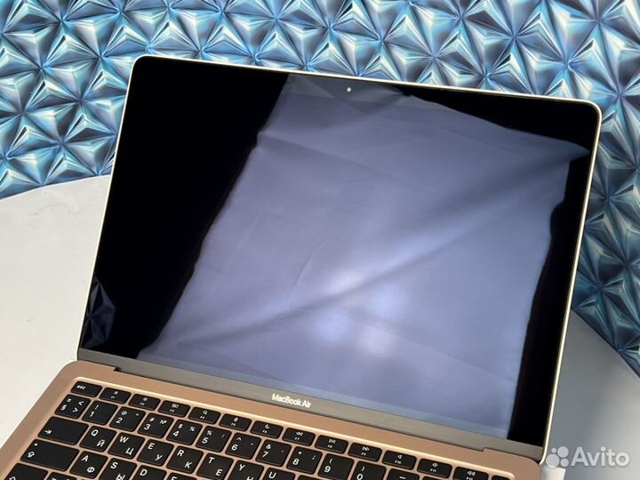 MacBook Air 13 2020 M1 256Gb Ростест, комплект