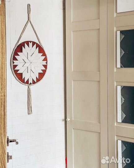 Панно на подвесе