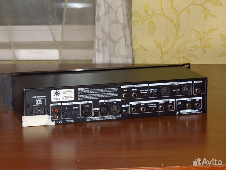 Line 6 POD HD Pro X гитарный процессор