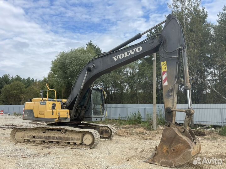 Гусеничный экскаватор Volvo EC220DL, 2017
