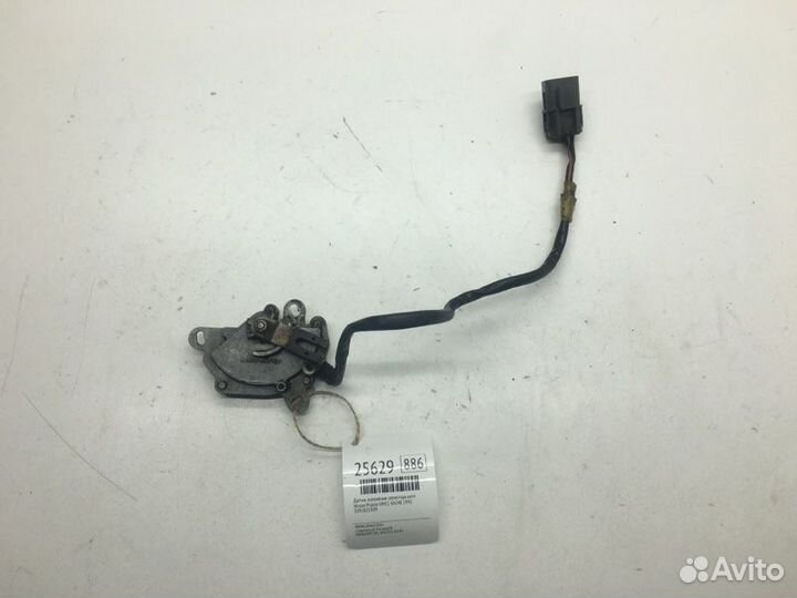 Датчик положения селектора АКПП Nissan Prairie