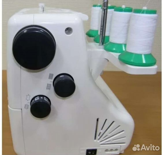 Плоскошовная машина Janome Cover pro 2