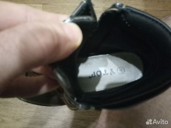 Ботинки осенние р30
