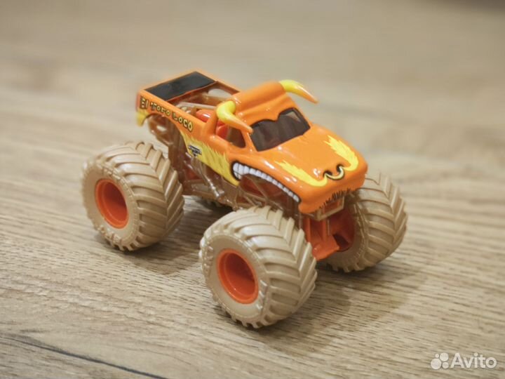 Monster Jam монстр траки