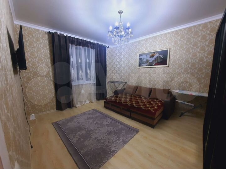 1-к. квартира, 40 м², 1/4 эт.