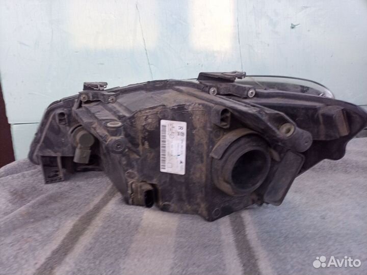 Фара volkswagen polo правая