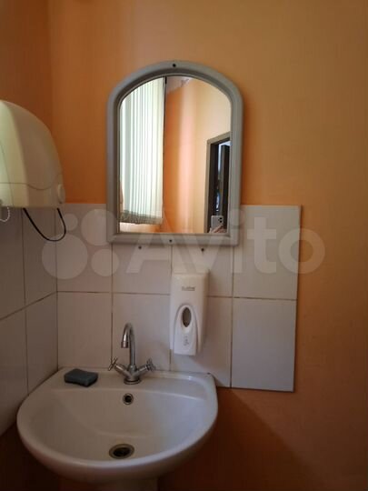 Торговая площадь, 70 м²