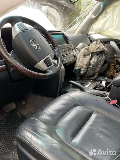 Toyota Land Cruiser 4.6 AT, 2013, битый, 222 000 км