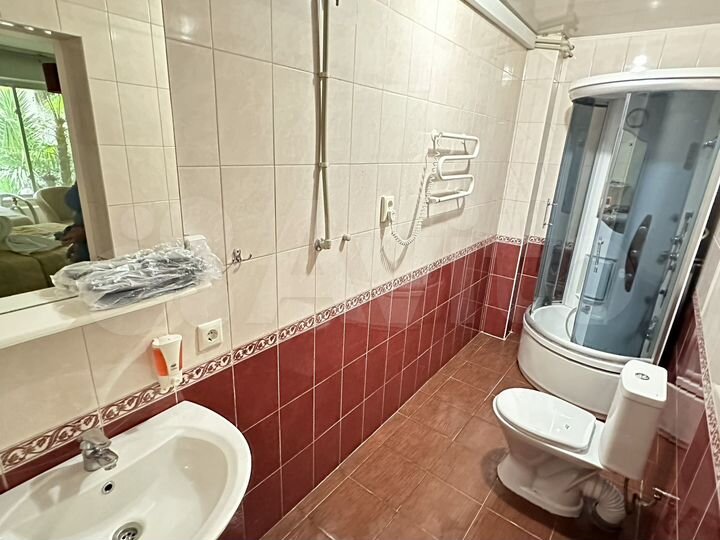 Комната 25 м², 1/3 эт.